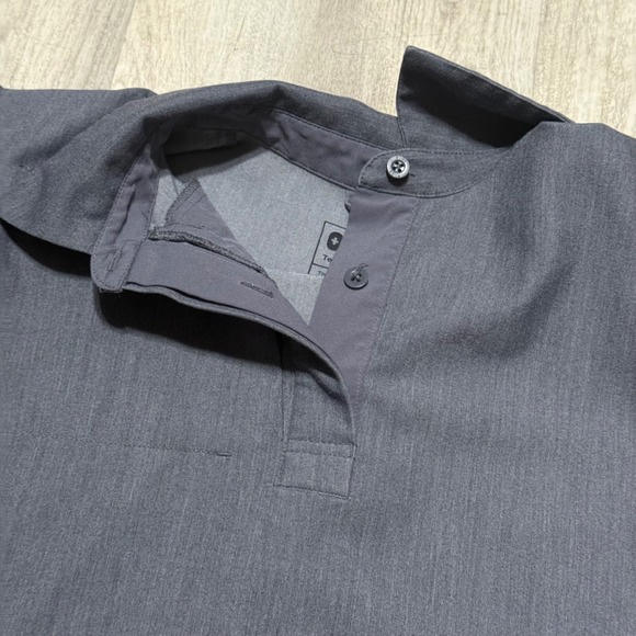 FIGS Technical Collection Polo‎ Shirt Mens Medium Gray Short Sleeve - Picture 6 of 6